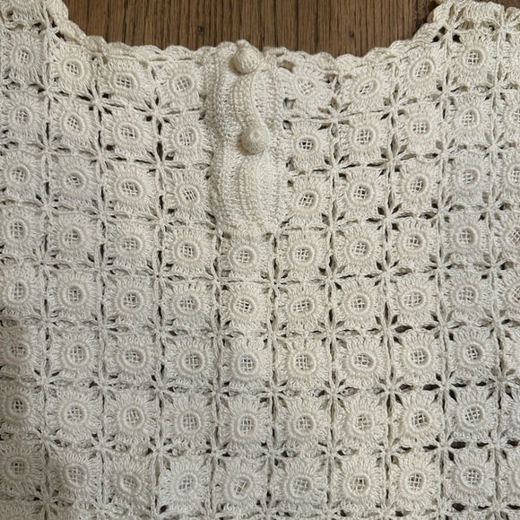 Vintage SK Imports Hand Crocheted Ivory Shirt-Size Small - Picture 7 of 7